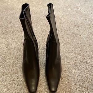 Nine West ‘Hydrogen’ booties